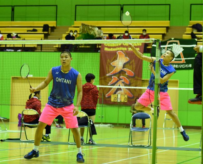 【写真】帯南商女子2連覇、帯大谷男子は18連覇 全十勝高校バドミントン新人団体戦