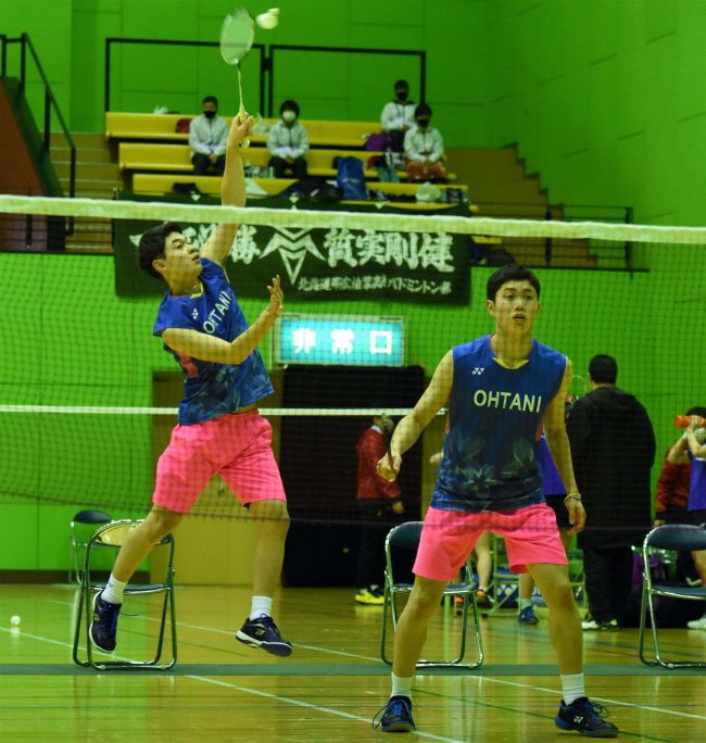 【写真】帯南商女子2連覇、帯大谷男子は18連覇 全十勝高校バドミントン新人団体戦