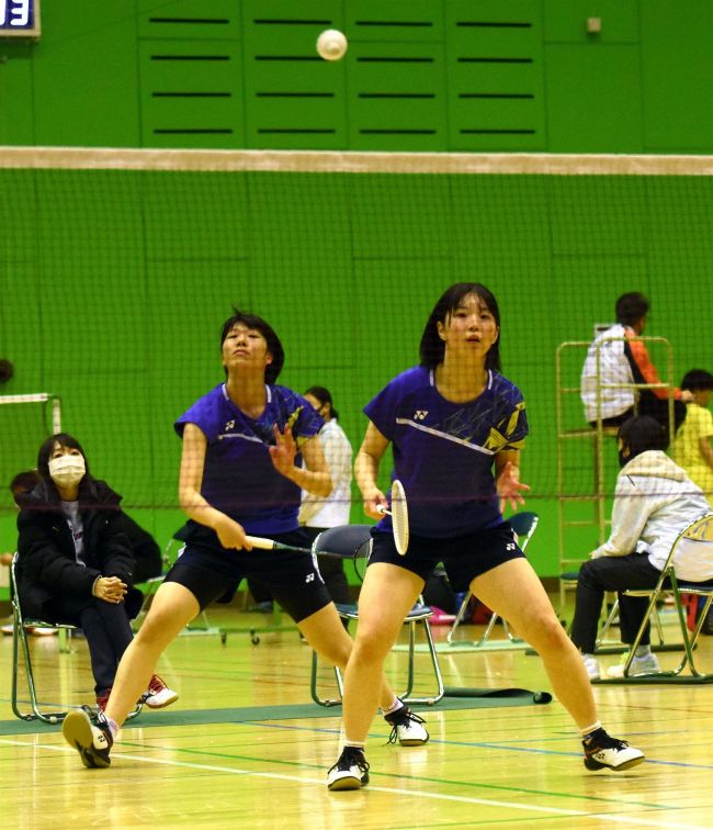 【写真】帯南商女子2連覇、帯大谷男子は18連覇 全十勝高校バドミントン新人団体戦