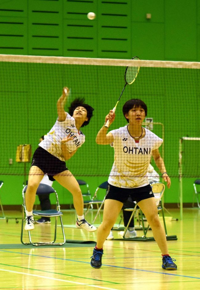 【写真】帯南商女子2連覇、帯大谷男子は18連覇 全十勝高校バドミントン新人団体戦