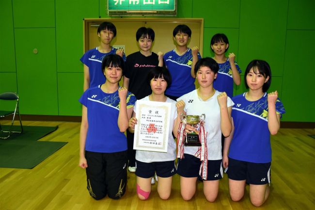 【写真】帯南商女子2連覇、帯大谷男子は18連覇 全十勝高校バドミントン新人団体戦