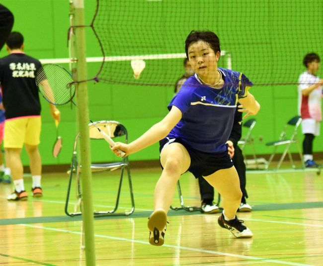 【写真】帯南商女子2連覇、帯大谷男子は18連覇 全十勝高校バドミントン新人団体戦