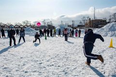 広尾高校で雪中予餞会