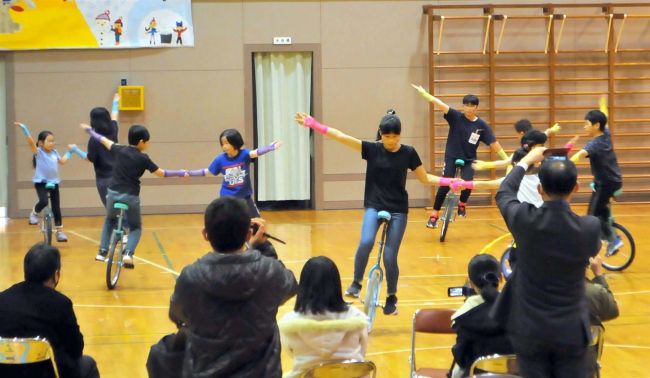 上札内小で学習発表会　中札内