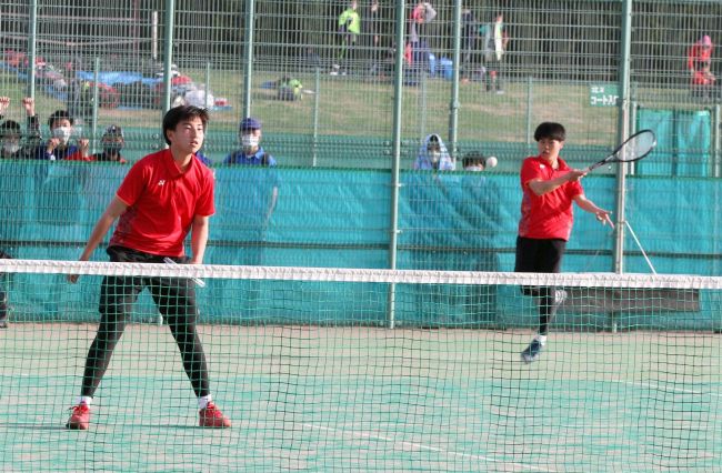 【写真】松岡・小泉組1年生V 女子は荒井・玉尾組 全十勝高校ソフトテニス