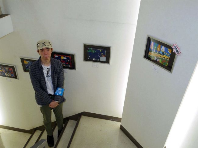【写真】とかち帯広空港で切り絵展