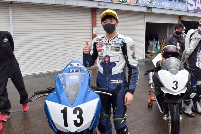 【写真】十勝ロードレース開幕戦、帯工高2年の桑原と帯一中2年の日下初V快挙
