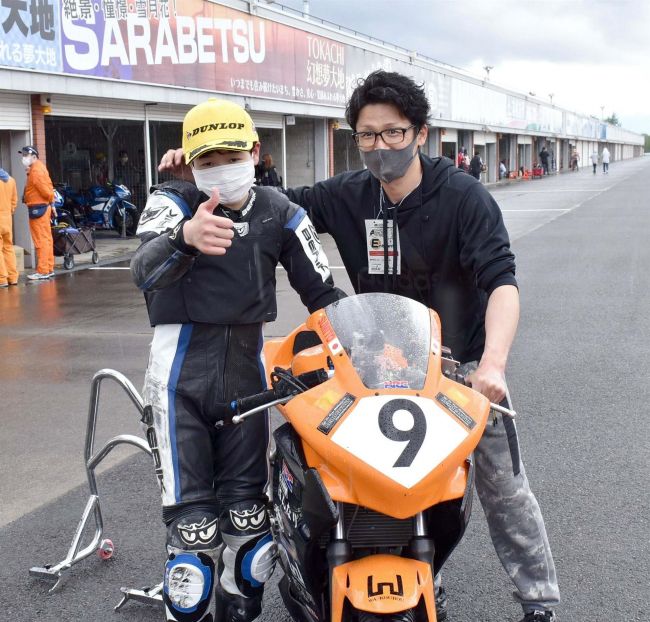 【写真】十勝ロードレース開幕戦、帯工高2年の桑原と帯一中2年の日下初V快挙