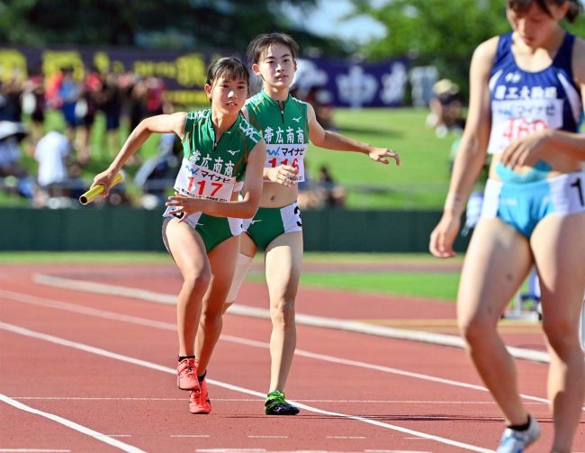 【写真】小野寺絢美女子200準優勝、帯柏葉勢34年ぶりの入賞飾る 全国高校総体陸上競技