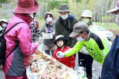 萠和山森林公園できのこ講習会　大樹 3