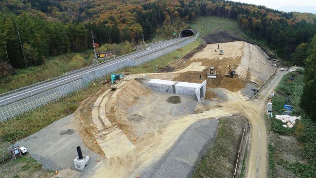 つながる道東道～道央直結１０年（下）「４車線化」