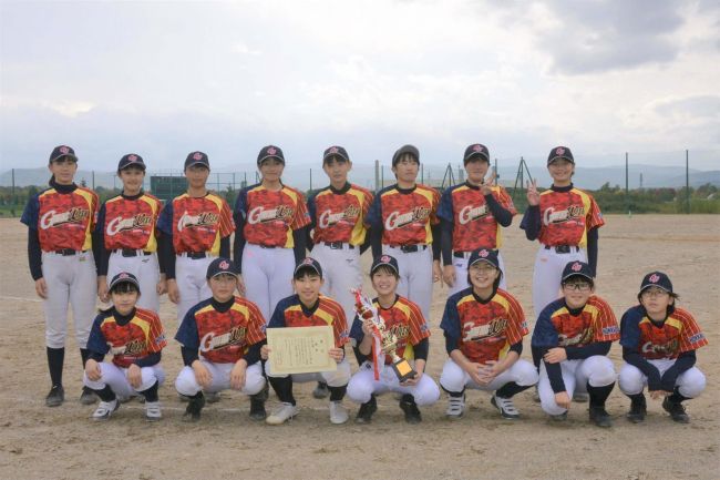 十勝の中学女子野球チーム・グラティアスウィッシュＢＣが優勝、旭川ＤＩＡＮＡ設立交流大会