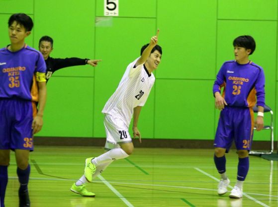 Ｒｉｖａｌｉｓ全勝初Ｖ　フットサル全十勝総合選手権