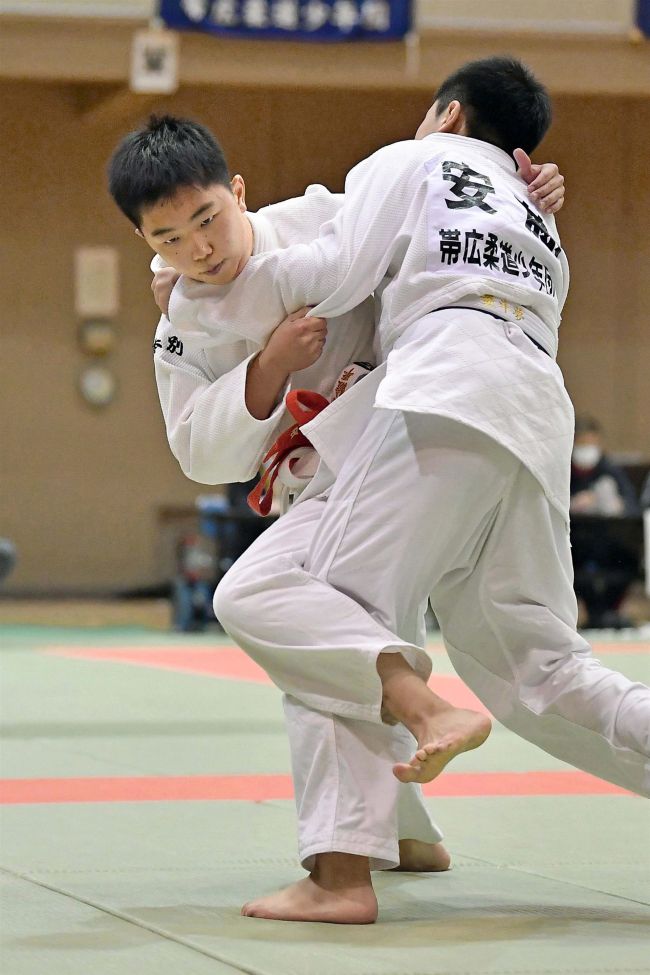 小学高学年は川崎、酒井制す　柔道全十勝少年団大会