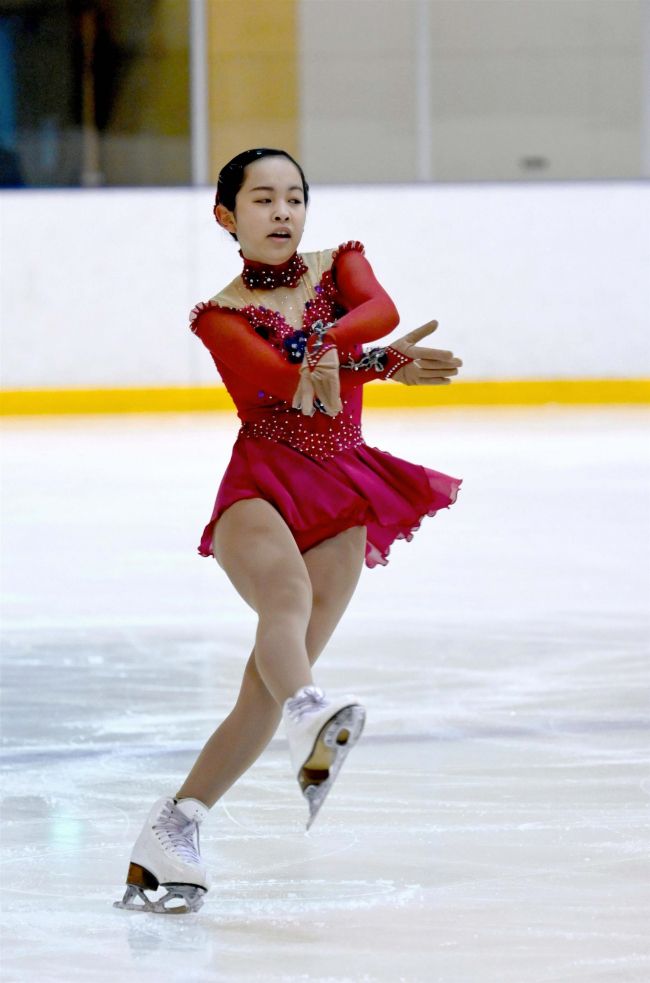 【写真】高校女子Ａクラス金本９位、伊藤１０位、成年男子の緑川は２位　道高校・国体道予選会フィギュア