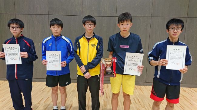 佐々木、横山Ｖ　ダブルスは新井・亀田組　内田・藤川組　道中学生新人バドミントン十勝予選