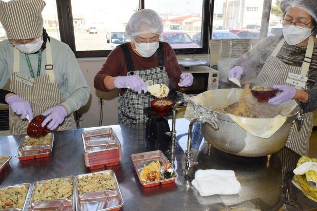 子ども食堂で手作り弁当配布　池田