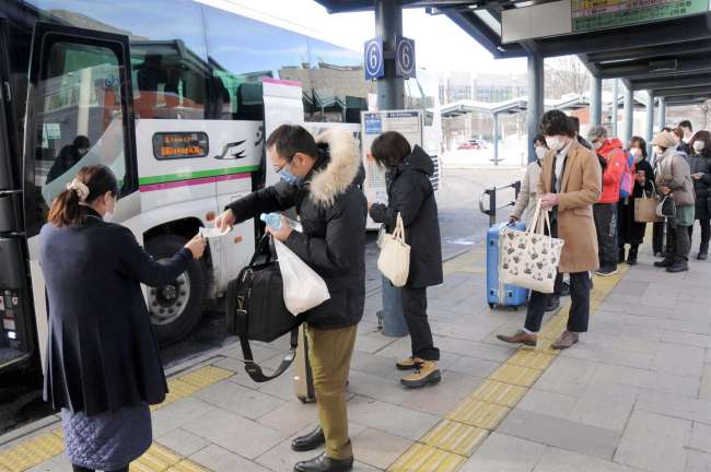 【写真】札幌圏の降雪でJR特急全て運休 バス満席など十勝でも影響