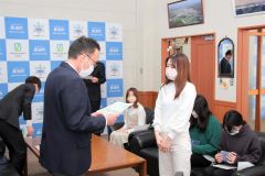 鹿追で産業研修修了式 3