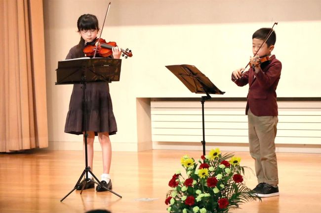 【写真】こぼれ話「初心者バイオリン教室SIYOKKAが成果発表会」