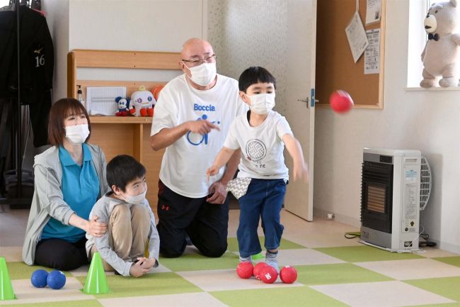 【写真】こぼれ話「児童福祉施設えはこでボッチャ体験」