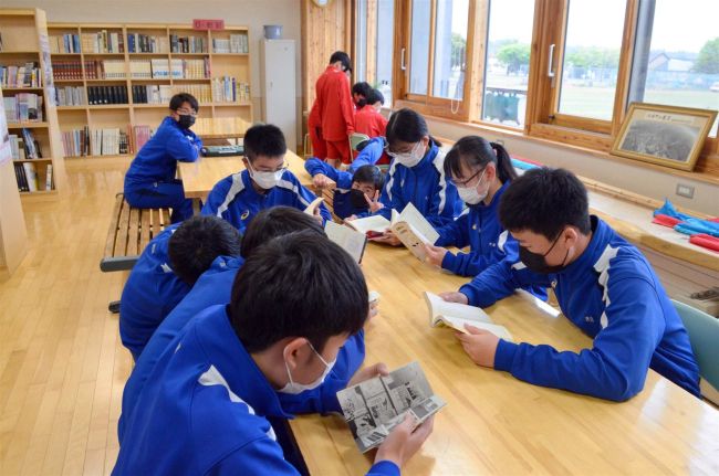 【写真】池田中が文科省の「読書活動優秀実践校」に