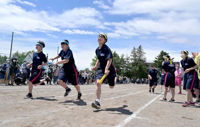 【写真】市内中学校で体育祭 3年ぶり全校生徒集い
