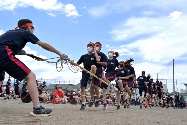 【写真】市内中学校で体育祭 3年ぶり全校生徒集い