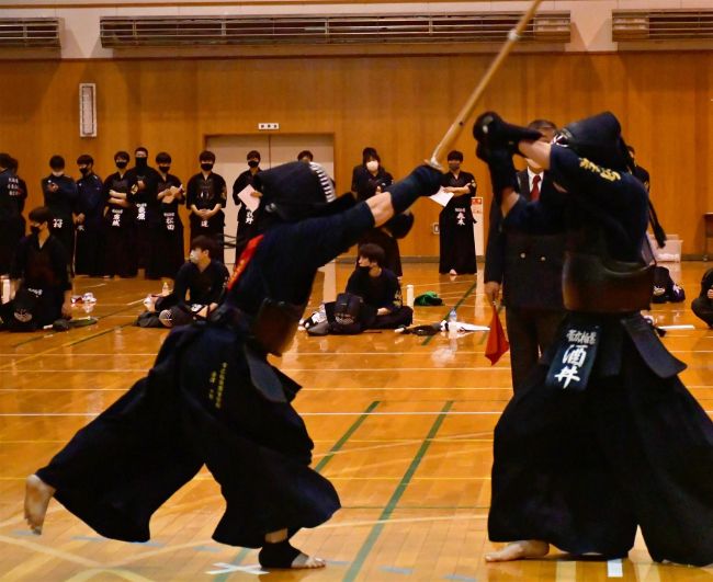 帯柏葉が男女Ｖ　個人は安澤、久保田が制す　剣道高校総体十勝支部