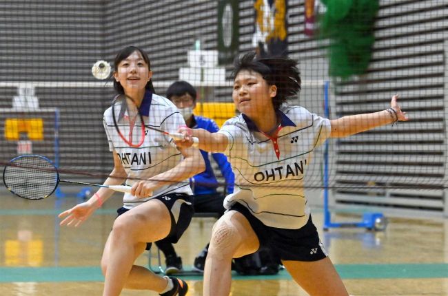 【写真】帯大谷女子北北海道9年ぶりVインターハイへ、男子は準優勝 帯柏葉3位 道高体連バドミントン