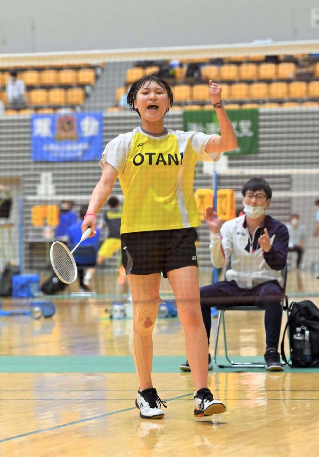 【写真】帯大谷女子北北海道9年ぶりVインターハイへ、男子は準優勝 帯柏葉3位 道高体連バドミントン