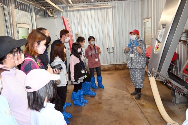 【写真】３年ぶりに対面交流　帯広広野小とえりも笛舞小の児童