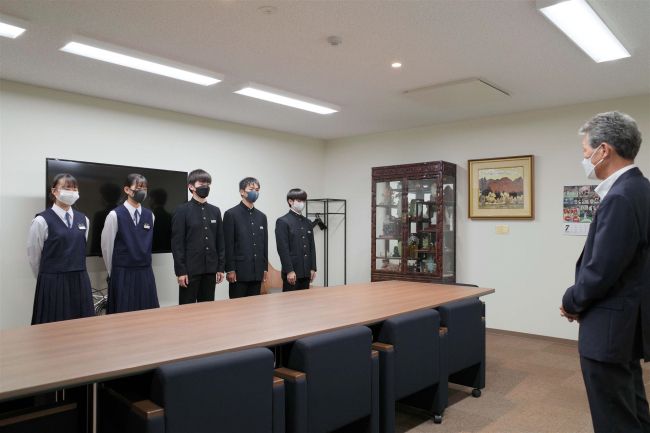 【写真】全道中学陸上、水泳出場あいさつ　足寄