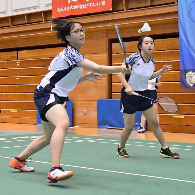 【写真】帯一女子団体戦で初戦惜敗、1―2名古屋経済大市邨 全国中学校バドミントン