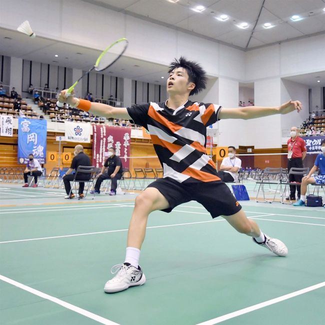 【写真】銀メダルにも連覇逃し悔しさ 澤田(明星小出)主将の埼玉栄準V 全国中学バドミントン