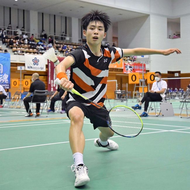 【写真】銀メダルにも連覇逃し悔しさ 澤田(明星小出)主将の埼玉栄準V 全国中学バドミントン