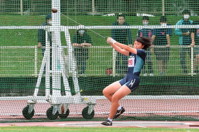 女子ハンマー投げ澤向（幕別清陵）大会新４２メートル０９、白樺学園勢１９種目制す　十勝高校陸上競技新人大会