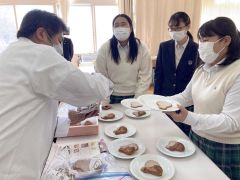 上士幌高生がアイスクリーム店とコラボ商品