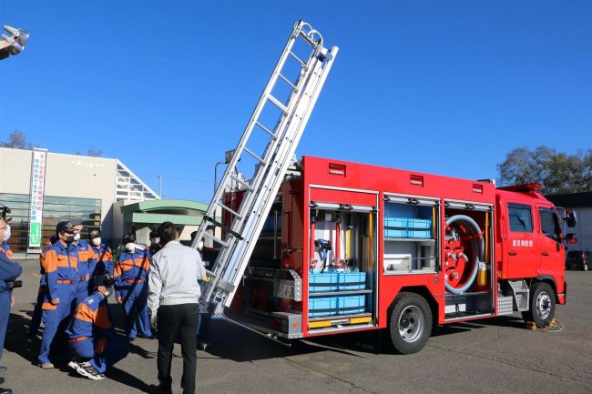 屈足消防団に新型消防車　新得