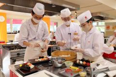 こぼれ話「帯広調理師専門学校ですし講習」