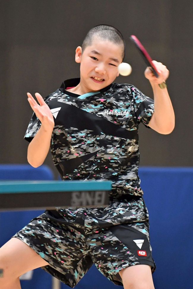 長嶋高学年男子Ｖ、小林準Ｖ　札内クラブ団体戦男子制す　卓球東北海道小学生大会