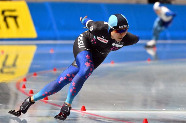 高木美帆１５００大会新７連覇、村上右磨５００で２年ぶりＶ　全日本距離別スケート第１日