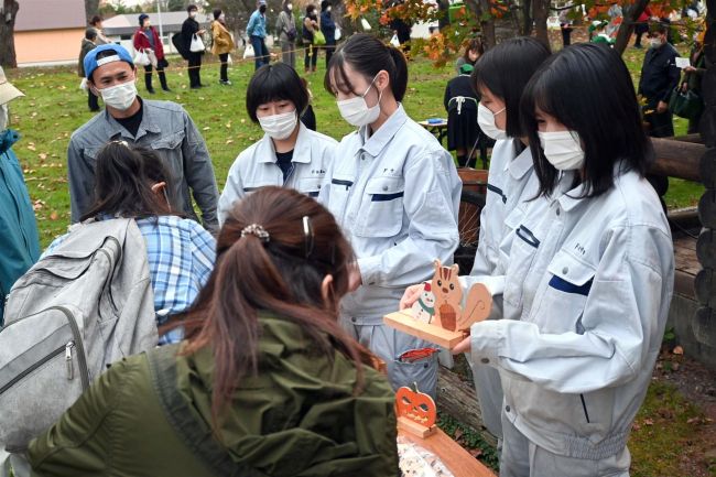 今年最後の「あぐりす」で４学科が販売会　帯広農業高校