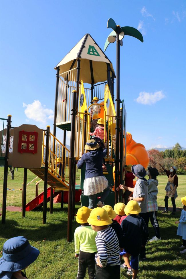 佐幌川公園に新遊具設置　新得