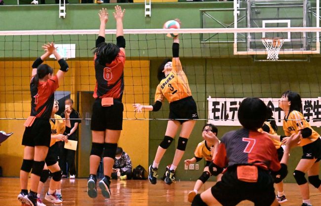 【写真】バレー・モルテン杯 全十勝小学生Bクラス大会