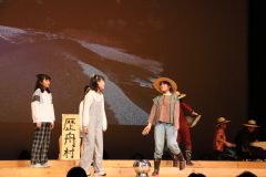 大樹の歴史と未来を演劇で　大樹小学習発表会