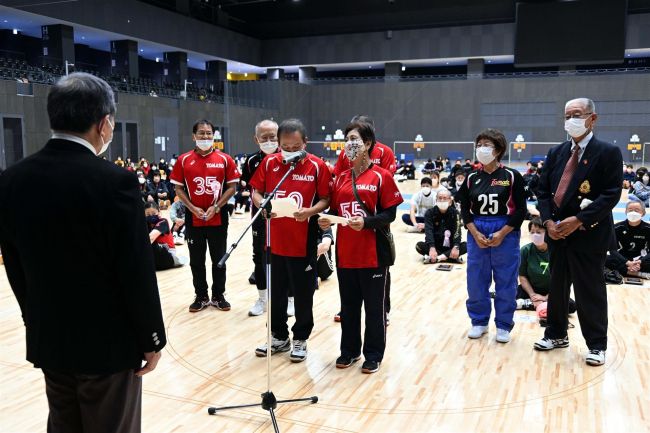 ミニバレー誕生５０周年ジャパンカップ開幕　道内外から６４チーム参加