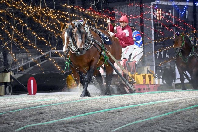 アオノブラック２連覇　ばんえい十勝北見記念