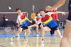 帯一団体戦男女８連覇達成、バドミントン全十勝中学秋季大会