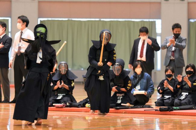 【写真】音更柳町、小学低学年、中学女子2連覇 東北海道少年剣道音更大会